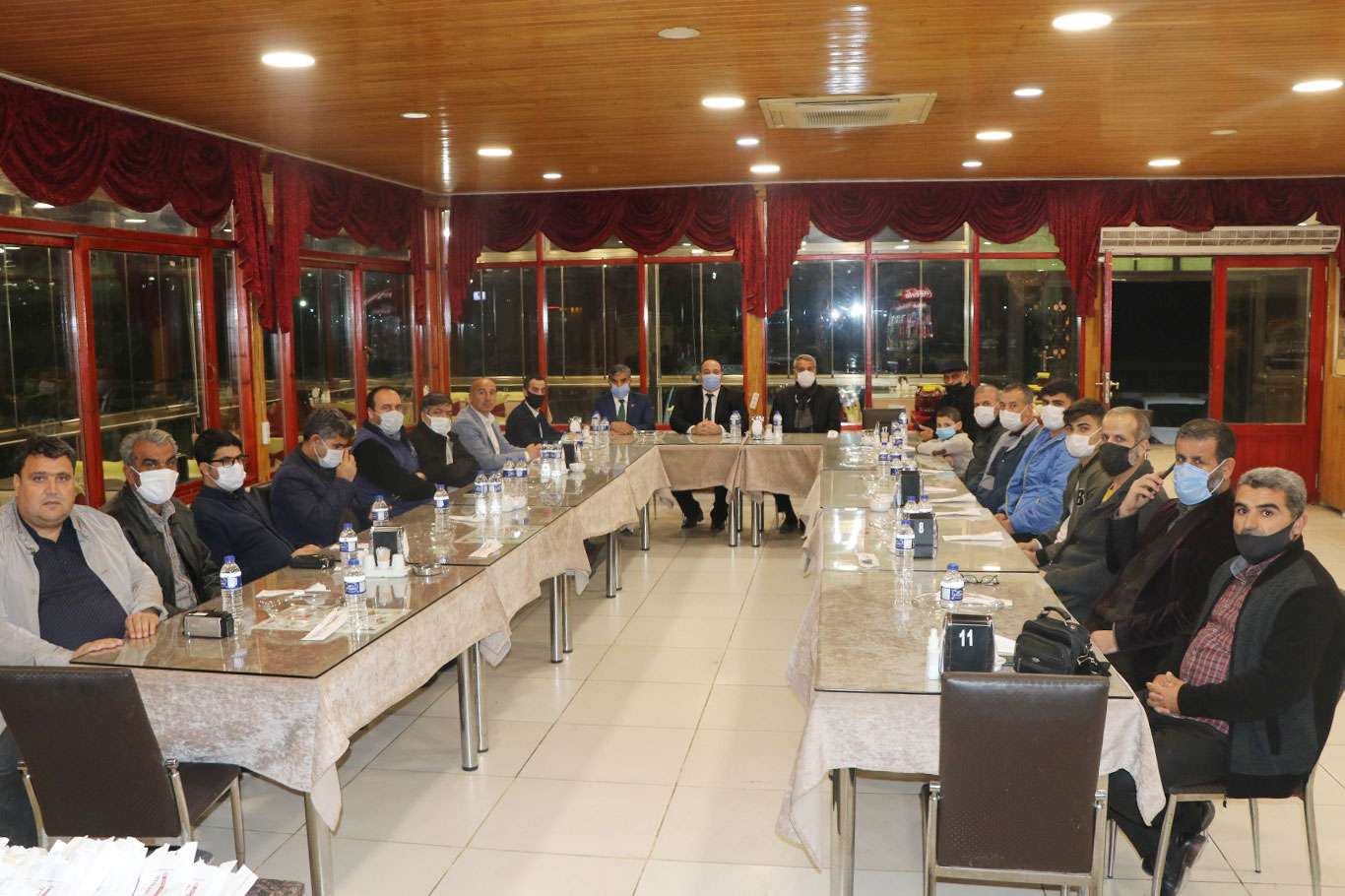 Viranşehir Belediye Başkanı Ekinci basın mensuplarıyla bir araya geldi Viranşehir Belediye Başkanı Ekinci basın mensuplarıyla bir araya geldi